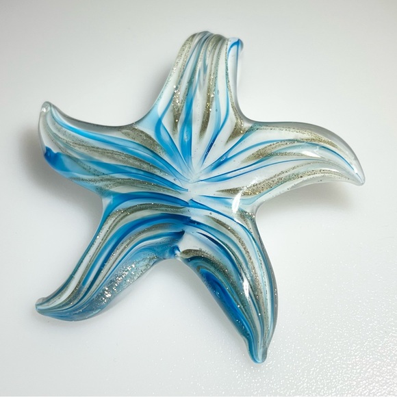 Handblown Lampwork Glass Blue White Gold
Starfish Pendant - Picture 11 of 11